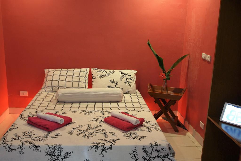 Blue Bamboo Hotel Balabag  Room photo