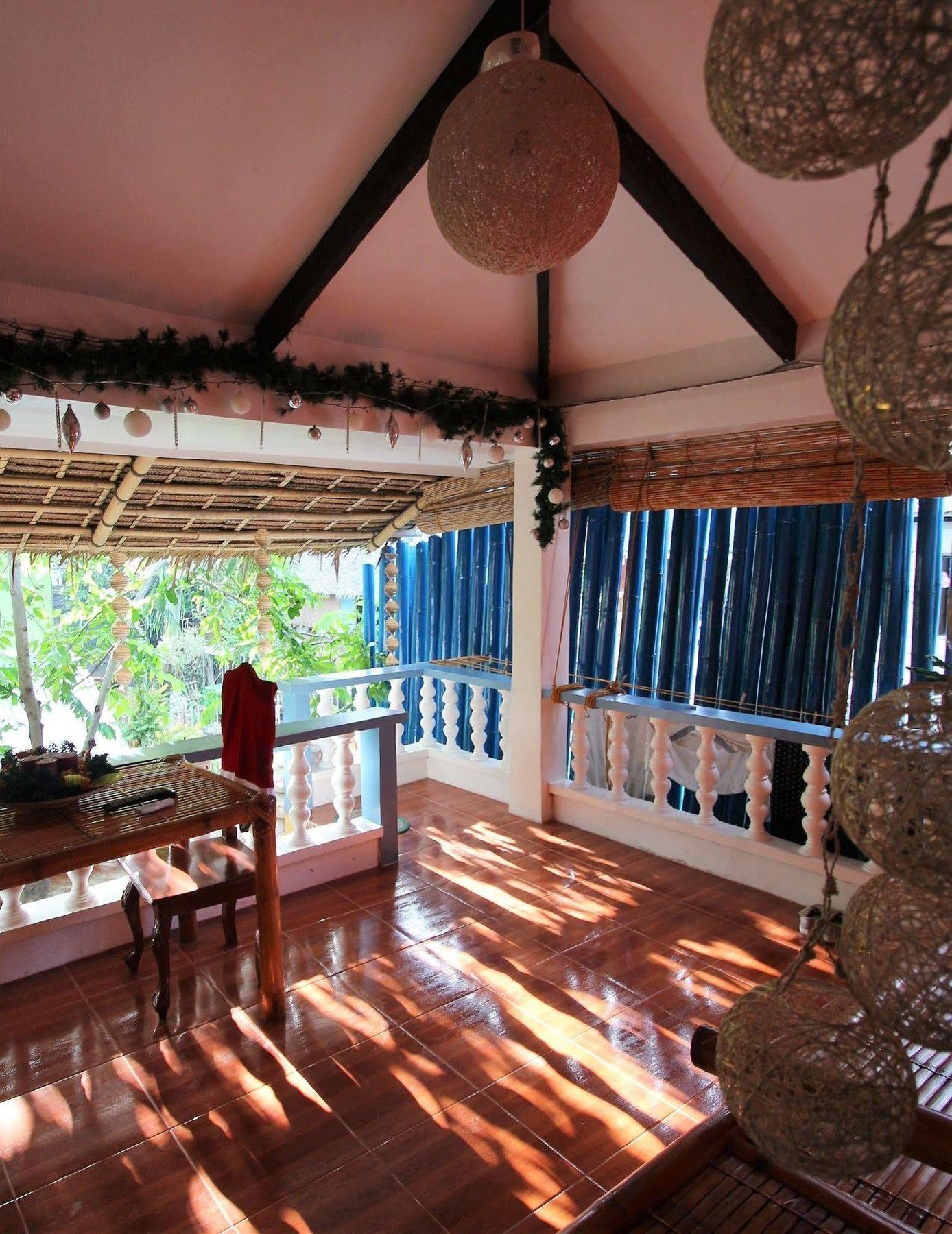 Blue Bamboo Hotel Balabag  Exterior photo